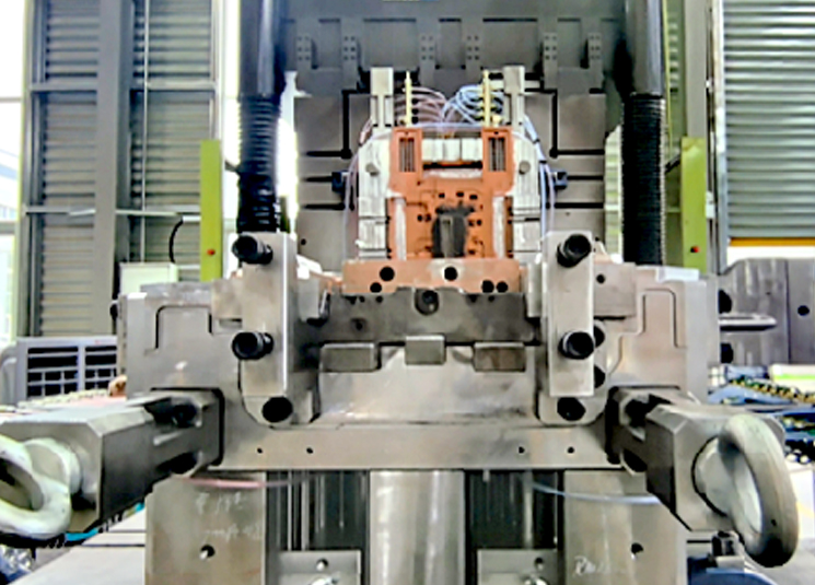 模具装配车间-合模验证